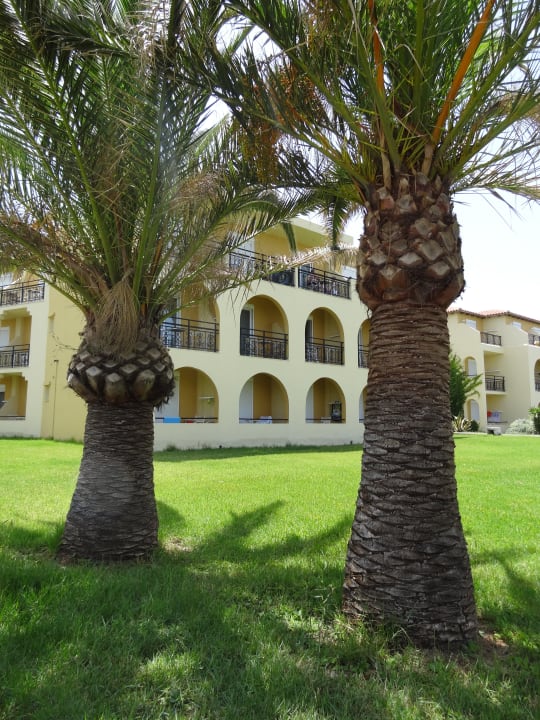 Gartenanlage Vantaris Luxury Beach Resort