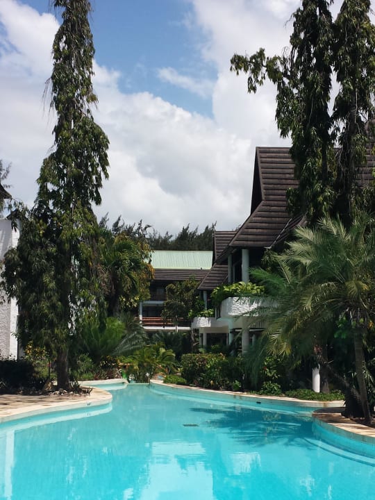 Wasserstraße Richtung Strand Hotel Traveller's Club