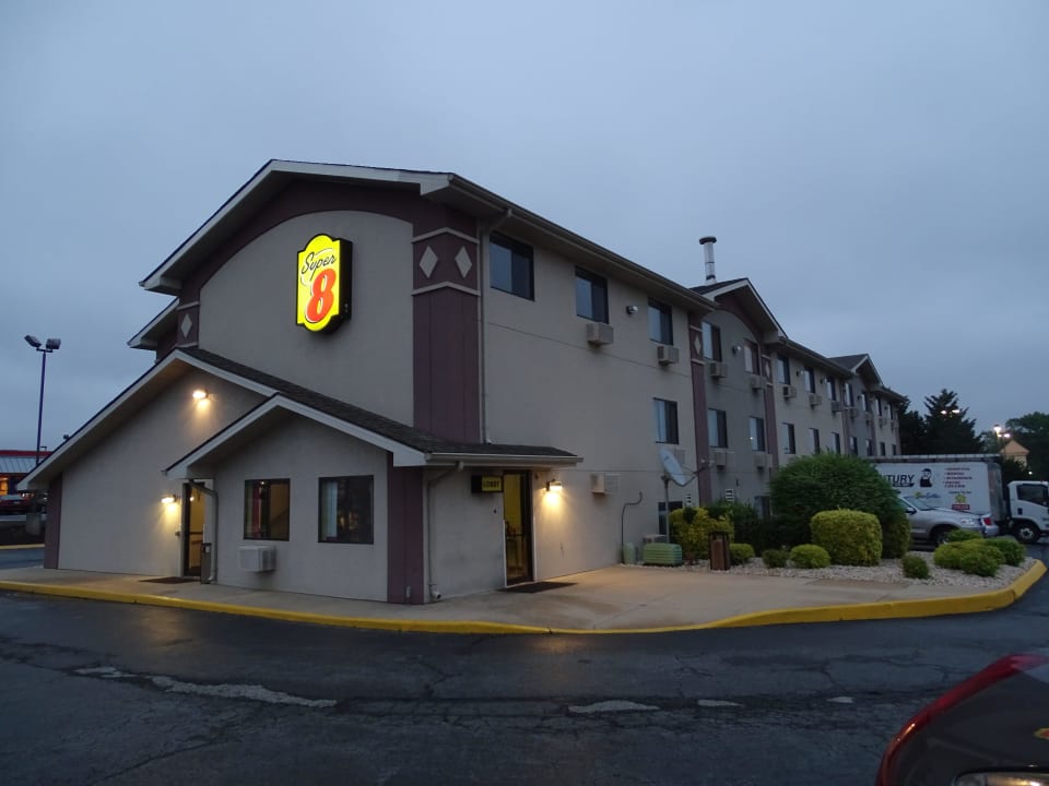 Frontansicht Hotel Super 8 Aberdeen Md