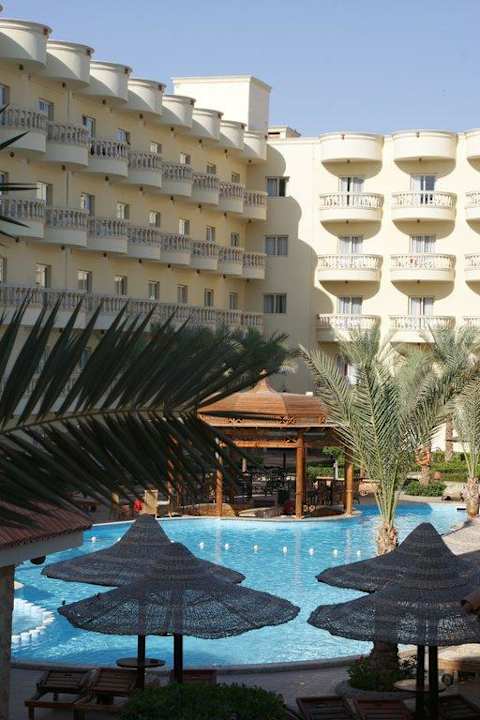 Вид из номера слева Riviera Aqua Park Resort