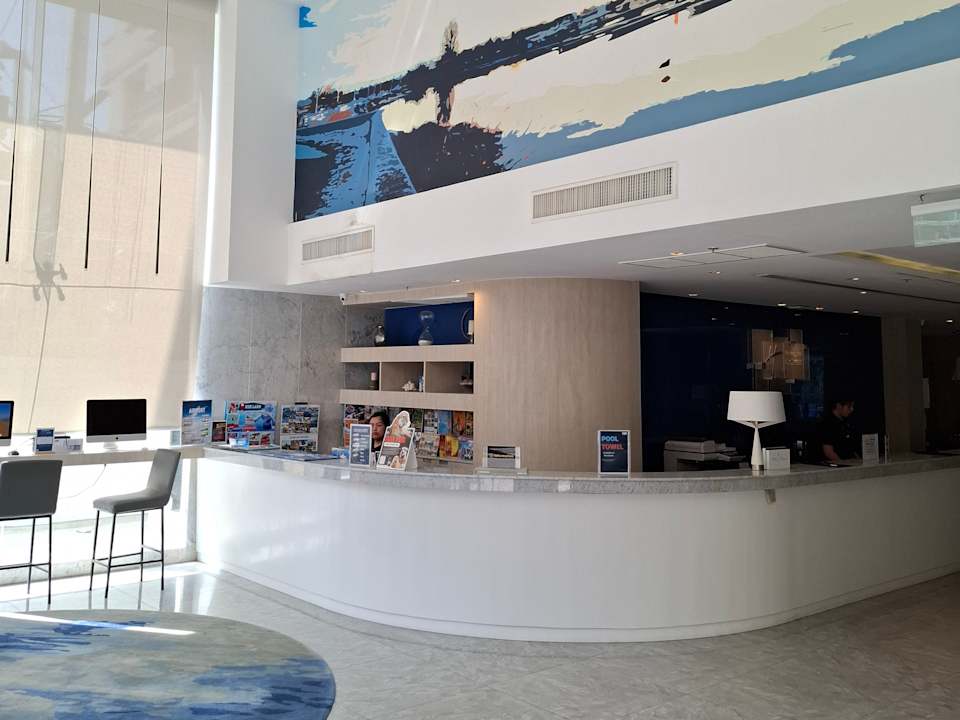 Lobby Holiday Inn Express Pattaya Central