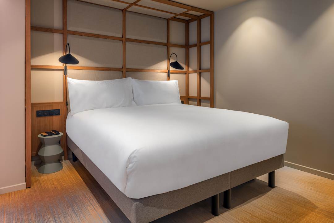 Zimmer Canopy by Hilton Cannes