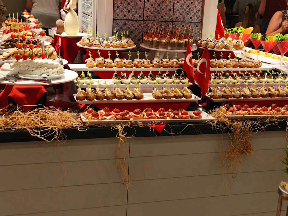 Gastro Can Garden Resort