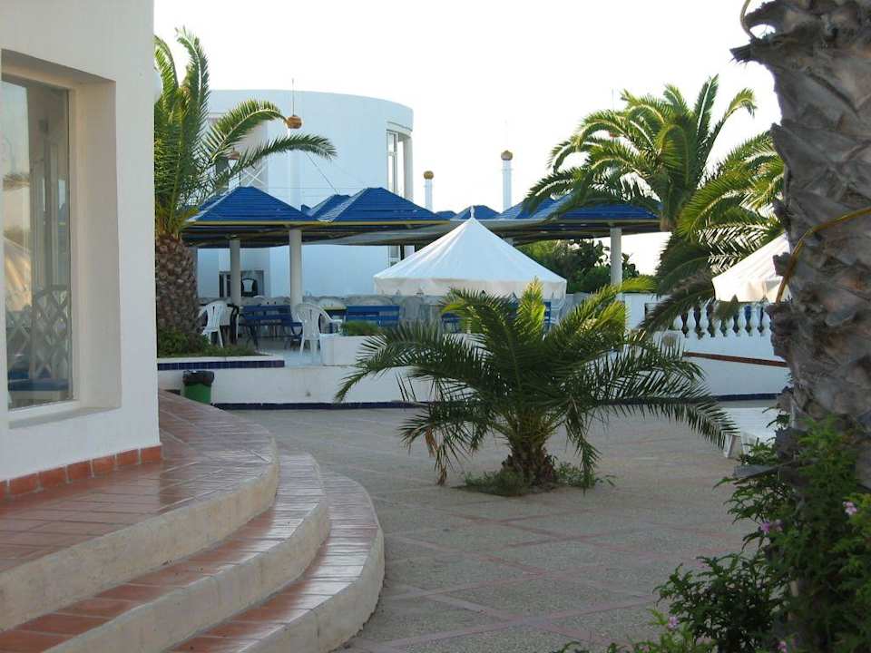 Aussenterrasse Essbereich! Eden Club