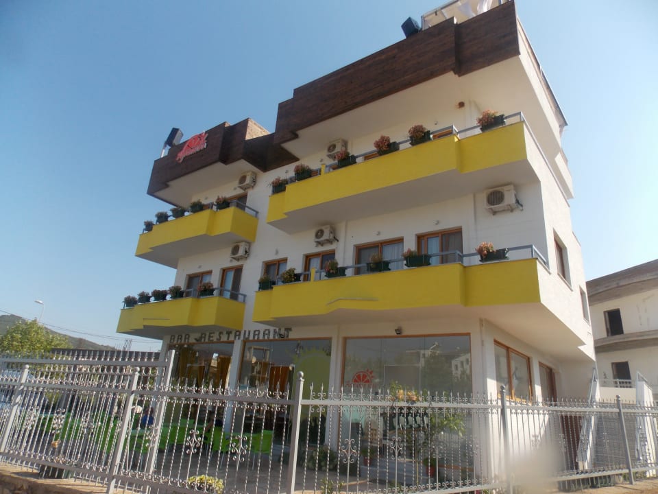Außenansicht Prive Hotel and Apartment