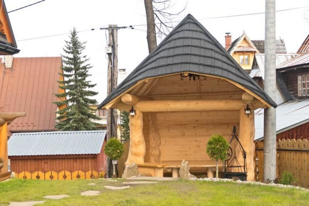 Grill w ogrodzie LuxApart Zakopane