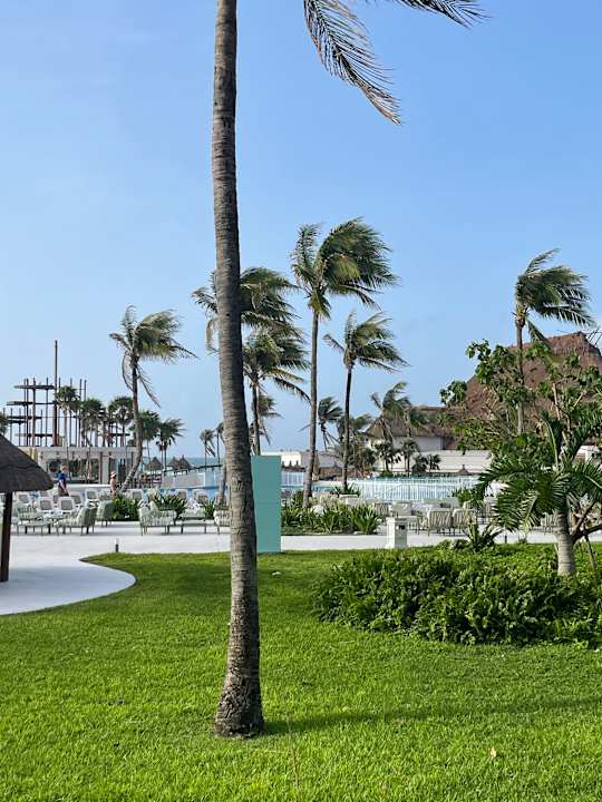 Pool Bahia Principe Grand Tulum