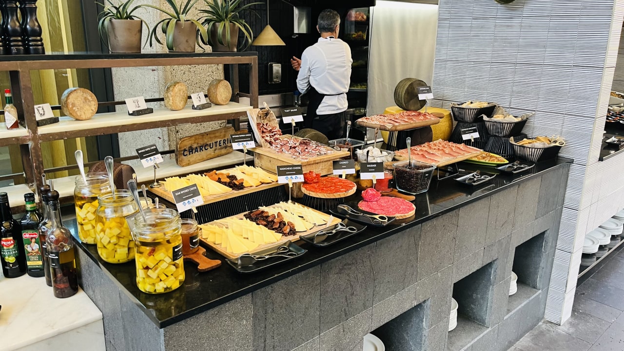 Gastro Salobre Hotel Resort & Serenity