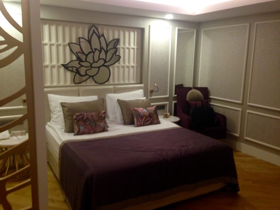 Doppelbett in der Suite  Adalya Elite Lara