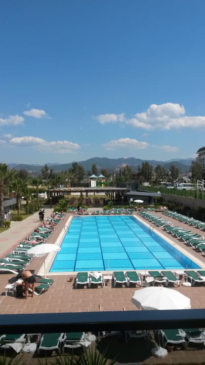 Blick von der Terrasse Hotel Royal Garden Beach