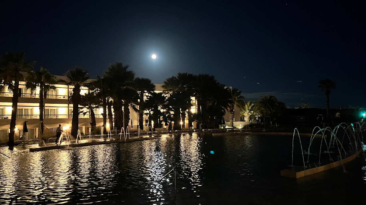 Außenansicht Grand Palladium Select Palace Ibiza