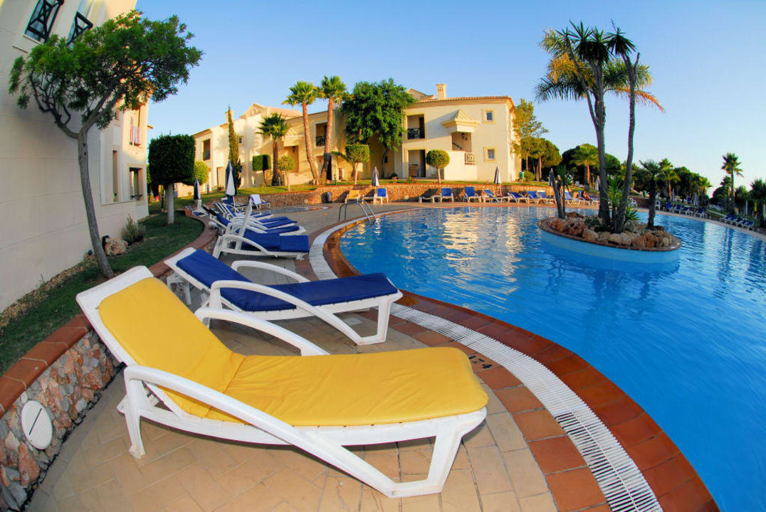 Pool im Abendlicht AP Adriana Beach Resort