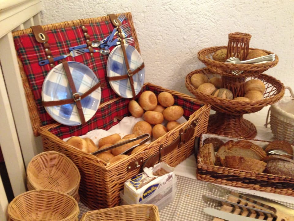 Selbst die Brötchen sind liebevoll angerichtet. Nells Park Hotel