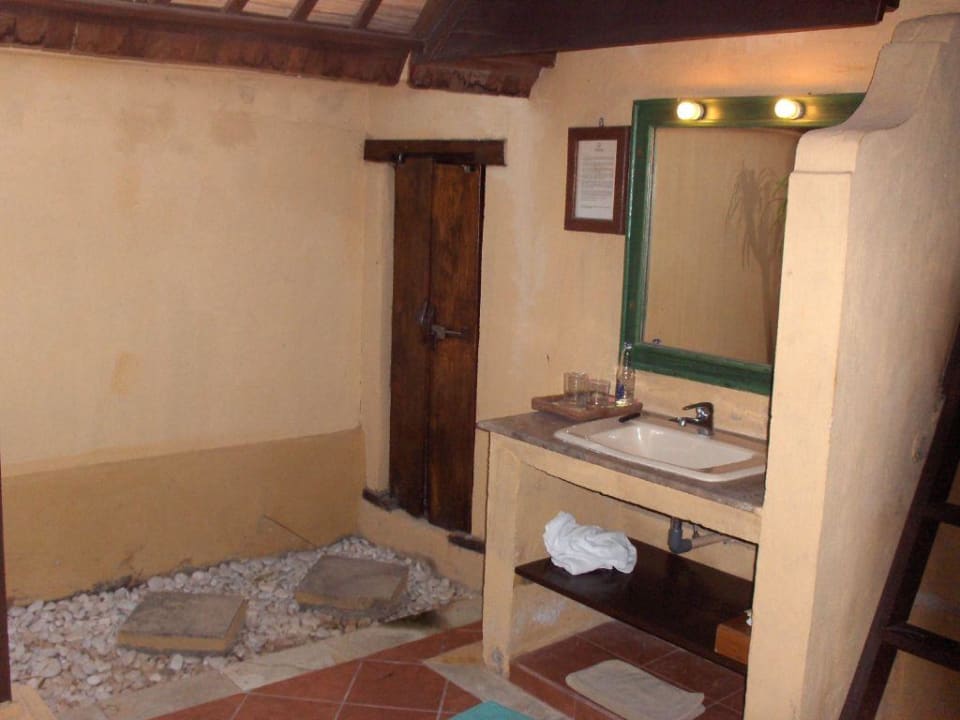 Open-Air Bad Hotel Vila Ombak