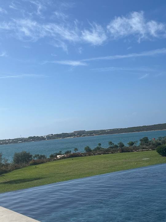 Pool Anda Barut Collection