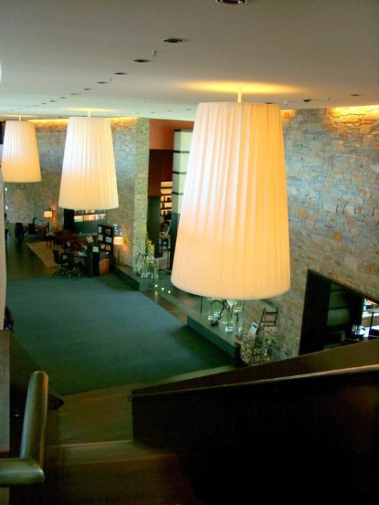 Lobby (von der Empore) Kempinski Hotel Berchtesgaden