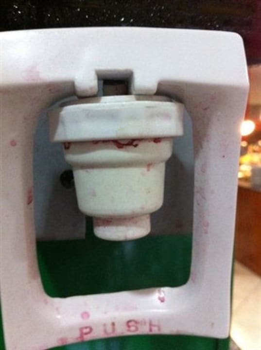 Versiffte Saftautomaten  HVD Viva Club Hotel