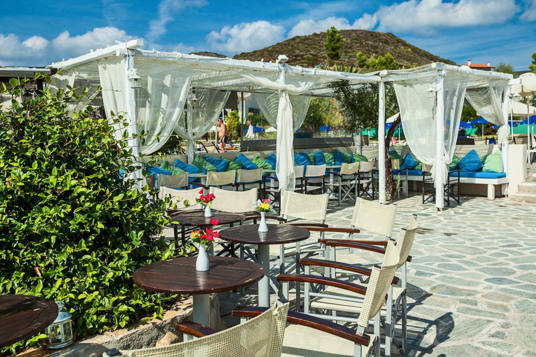 Pool Bar Xenios Anastasia Resort & spa