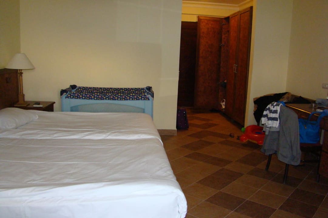 Zimmer 1409 Kamelya Aishen Club