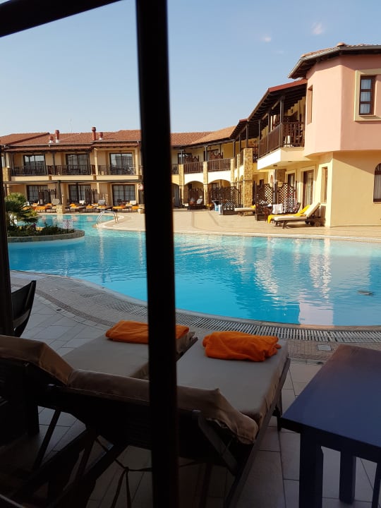 Doppelzimmer Superior seitlicher Meerblick Anthemus Sea Beach Hotel & Spa