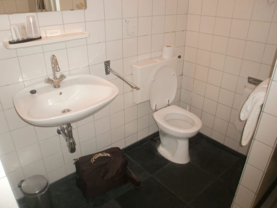 Bad vom Zimmer "Valk" Hotel Valkenhof