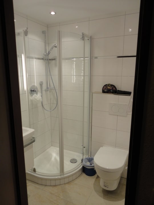 Badezimmer Hotel Alpina Ros Demming