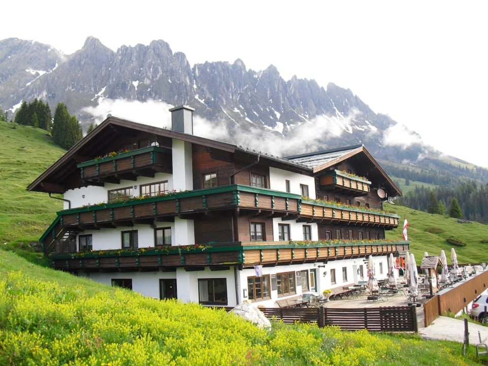 Fotografiert vom Wanderweg zu den "4Hütten" Alpengasthof Hotel Kopphütte