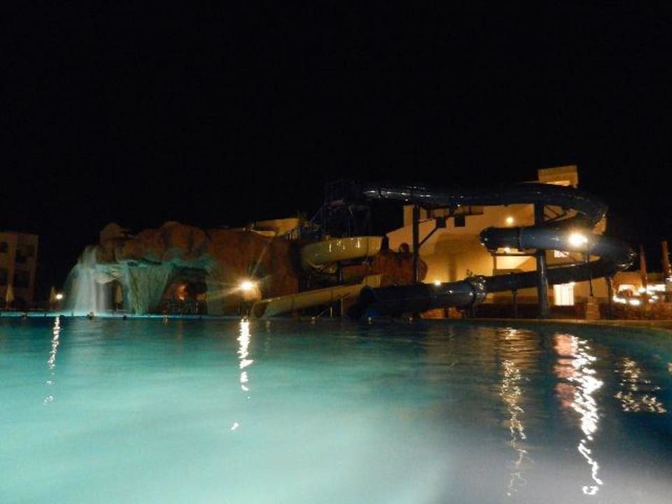 Hauptpool mit Rutschen Stella Garden Resort & Spa, Makadi Bay