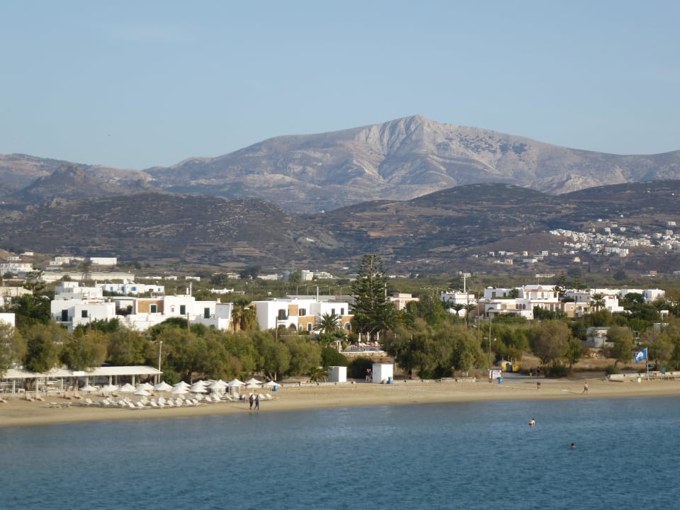 Agios-Georgios-Strand vor dem Hotel Naxos Resort Beach Hotel