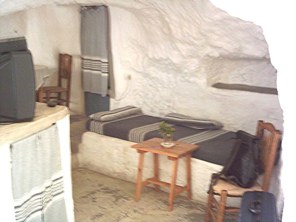 Wohnhöhle-"Salon" Hotel Cuevas Al-Jatib