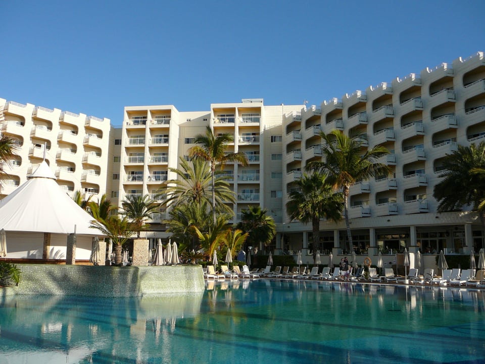 Pool Hotel Riu Palace Tres Islas