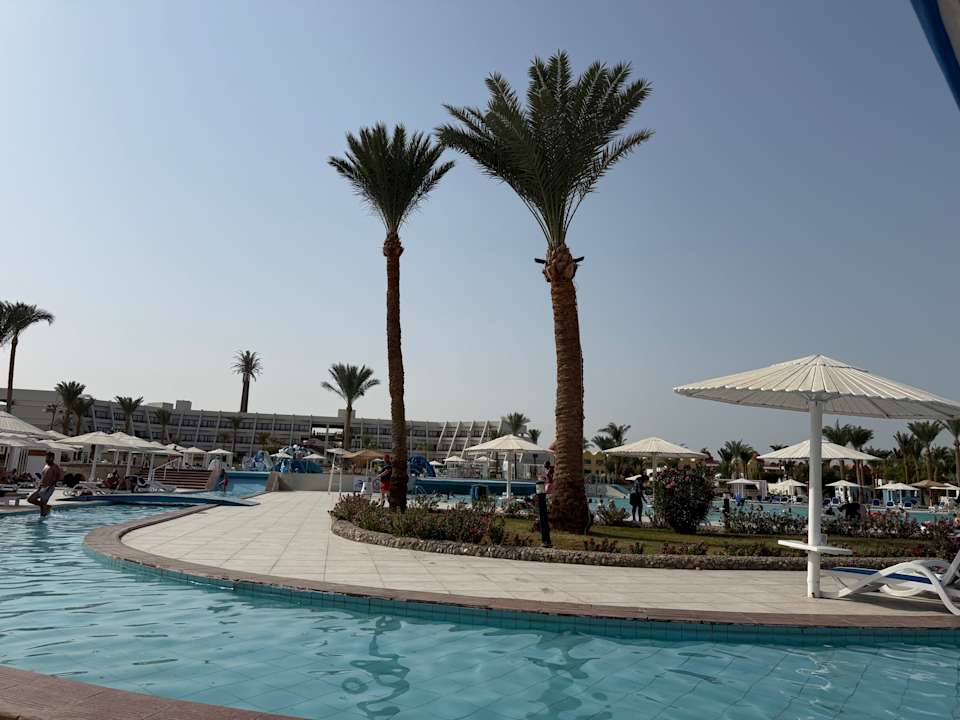 Pool Pharaoh Azur Resort
