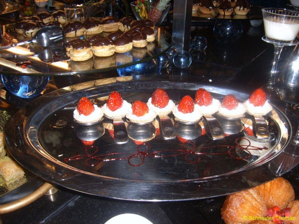 Desserts Susesi Luxury Resort