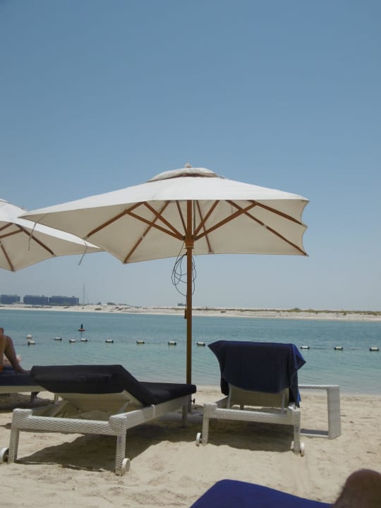 Strand Conrad Abu Dhabi Etihad Towers