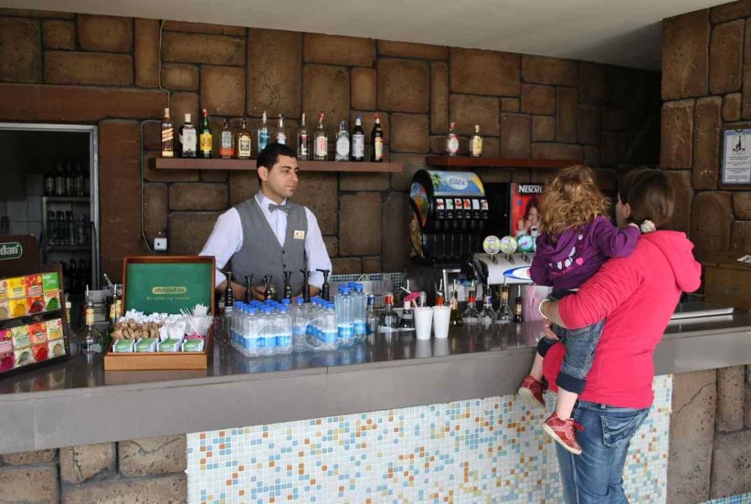 Poolbar Royal Wings Hotel