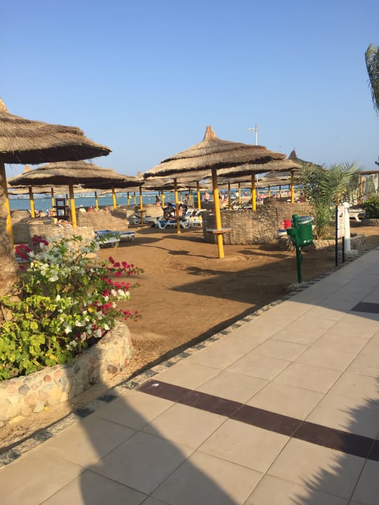 Strand Hotel Titanic Palace