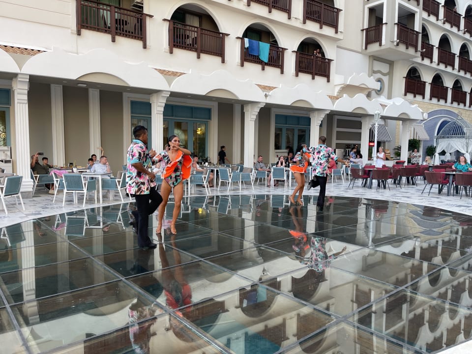 Gastro Quattro Beach Spa & Resort