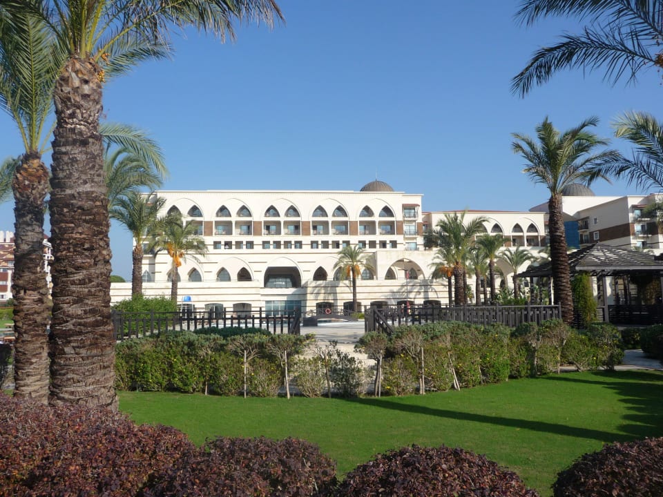 Vom Strand aus... Kempinski Hotel The Dome Belek