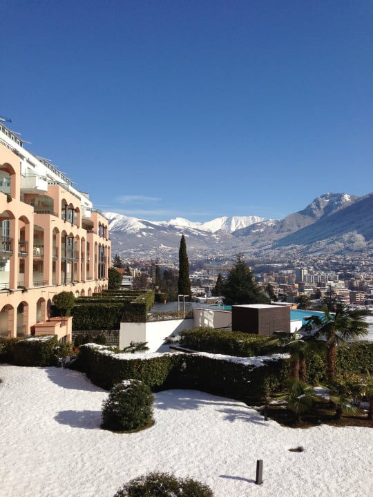 Pool und Aussicht vom Balkon Villa Sassa