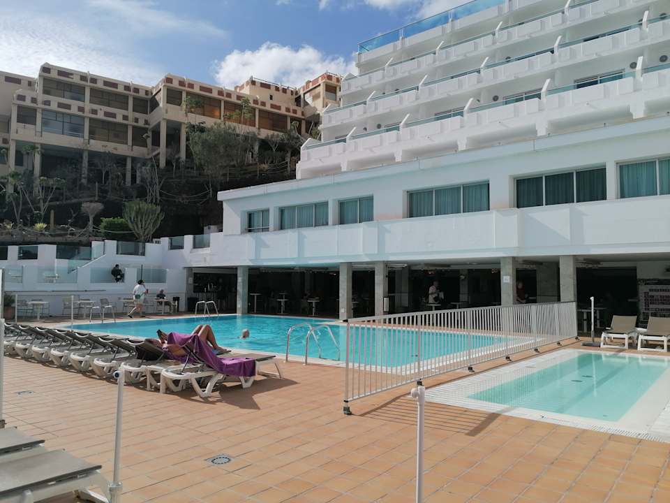 Pool Fergus Cactus Garden