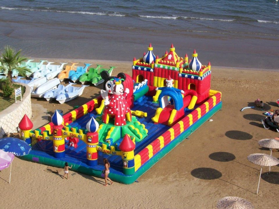 Hüpfburg für die Kinder Hotel Horizont