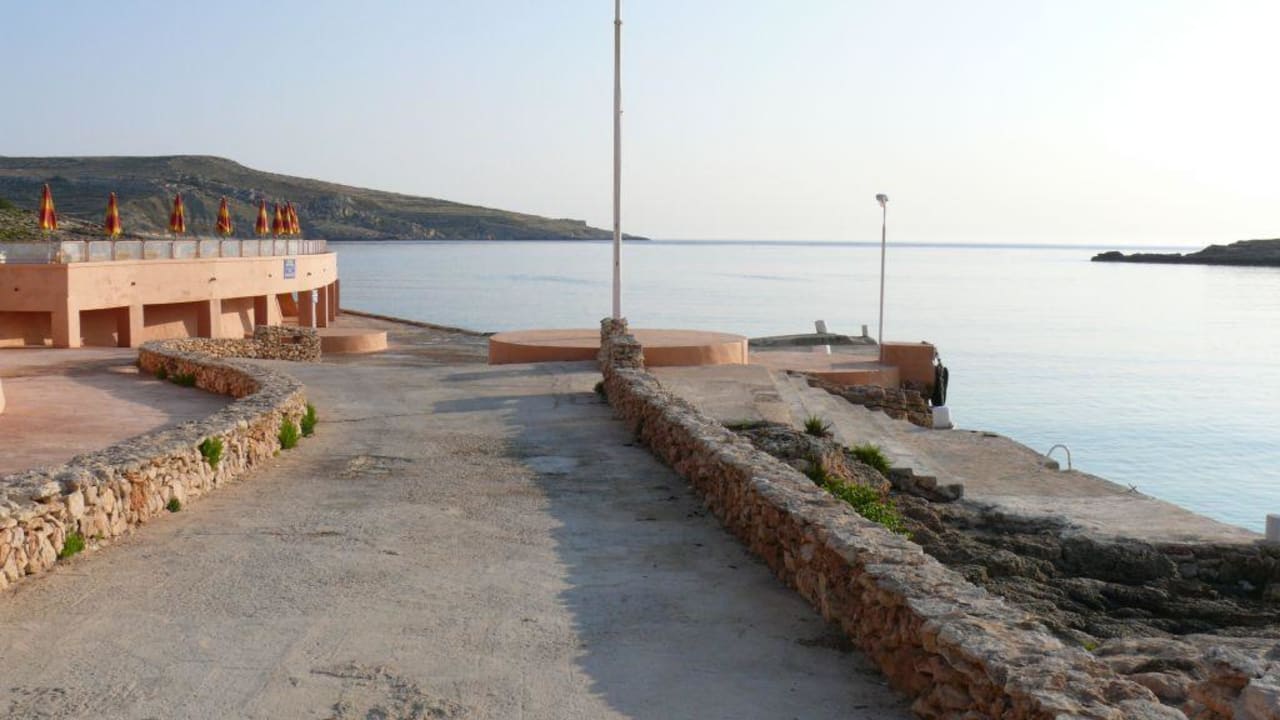 Anlegestelle Comino Hotel & Bungalows
