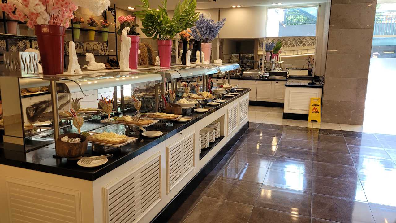 Gastro Well Palace Side