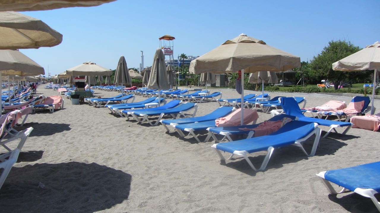 Morgens am Strand Starlight Resort Hotel