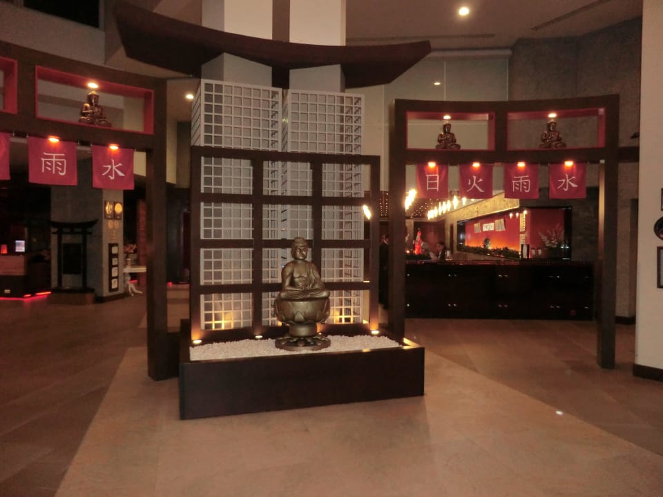 Empfangsbereich Limak Lara Deluxe Hotel & Resort