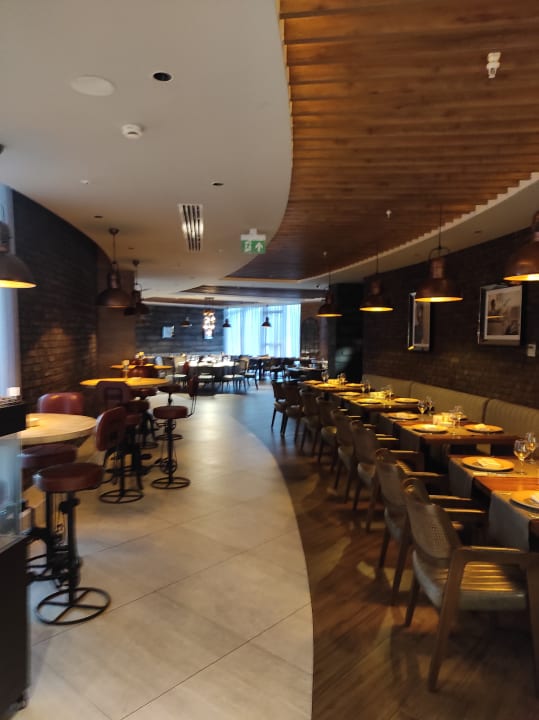 Gastro Concorde Tower Hotel