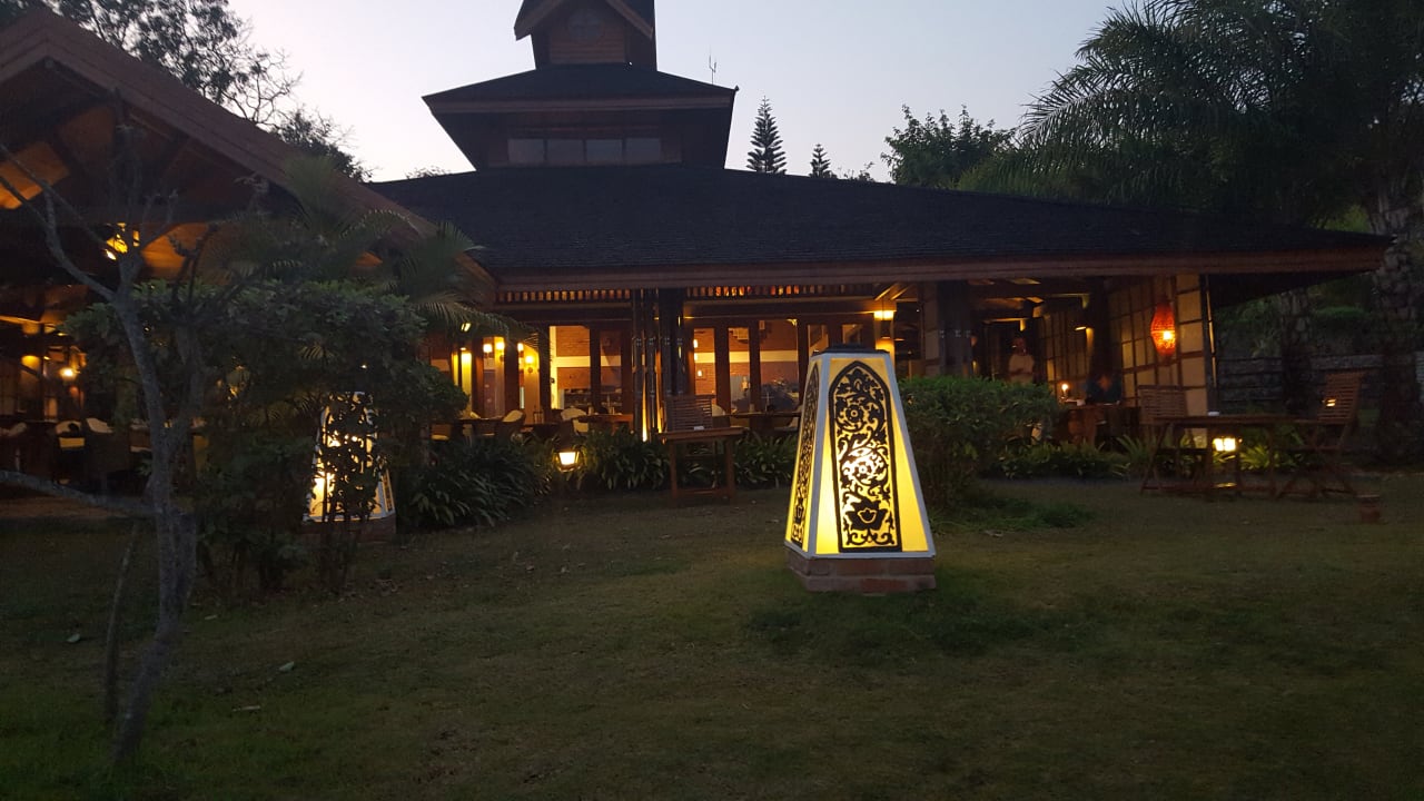 Außenansicht Hotel Inle Lake View Resort