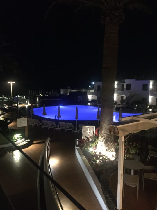 Pool R2 Bahia Kontiki Apartment