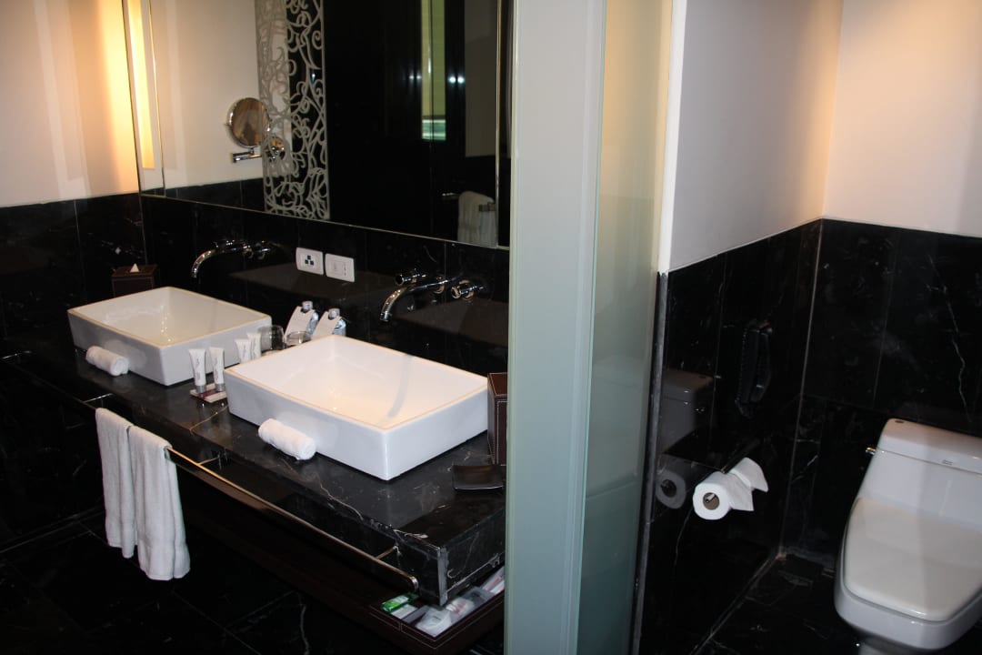 Bad  Hotel Le Meridien Bangkok