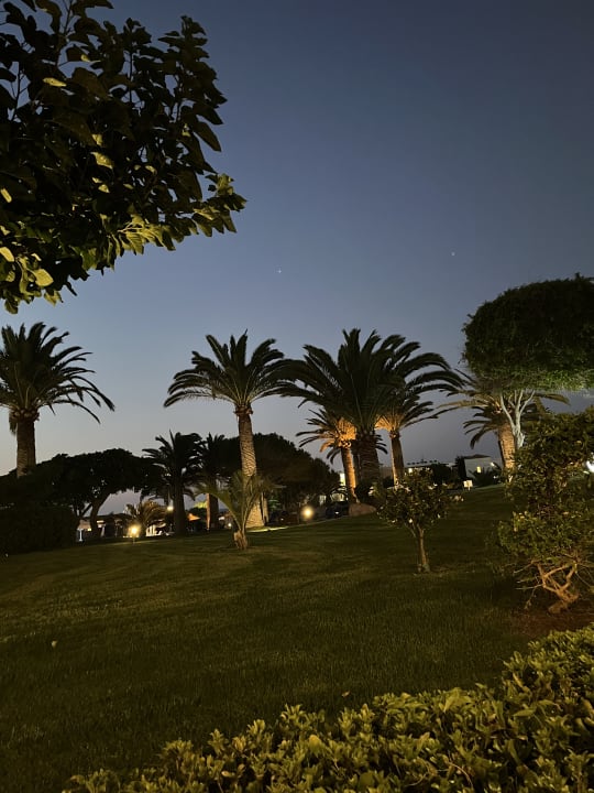 Gartenanlage Anissa Beach & Village